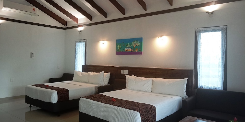 Room, Garden Area (Room A)