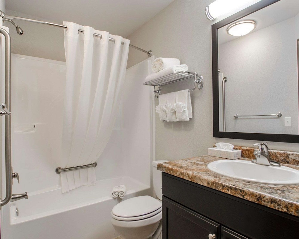 Efficiency, Room, 1 Queen Bed, Non Smoking - Photo 9