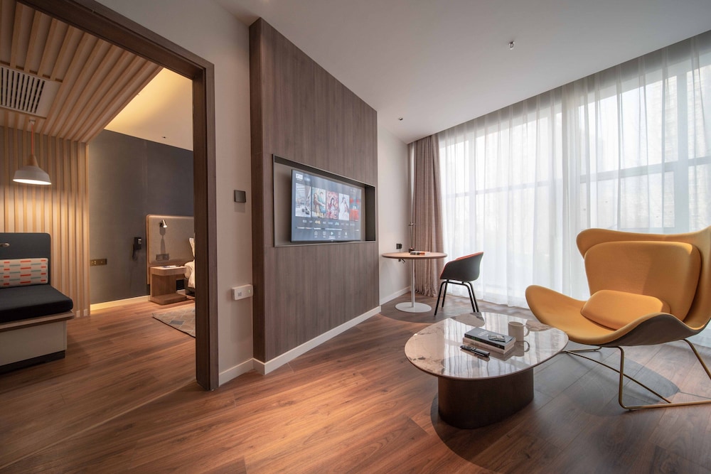 Suite, 1 Bedroom photo 1