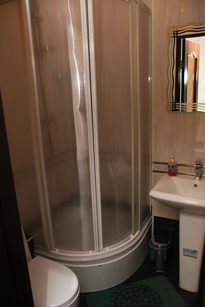 Economy Single Room, 1 Double Bed photo 3
