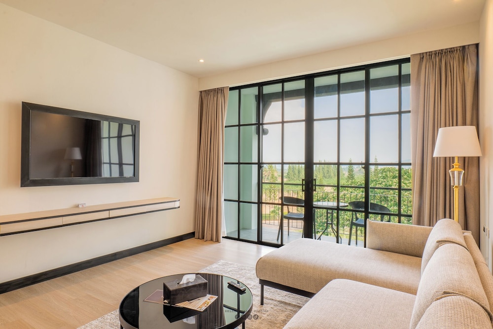 Suite (King bed) - Photo 4