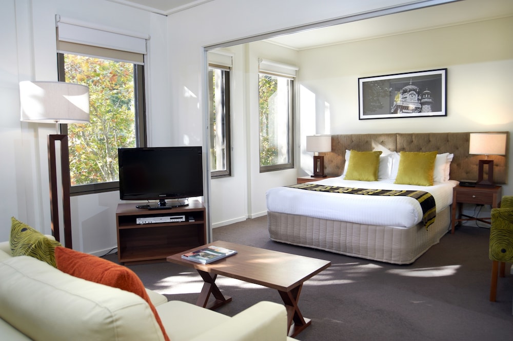One Bedroom Parkview Apartment