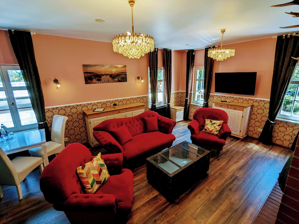 Deluxe Suite, 1 Bedroom, Refrigerator, Sea View photo 3