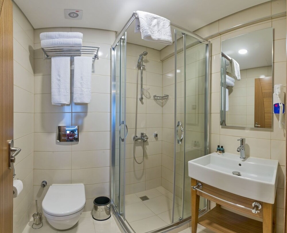 Economy Double Room photo 2