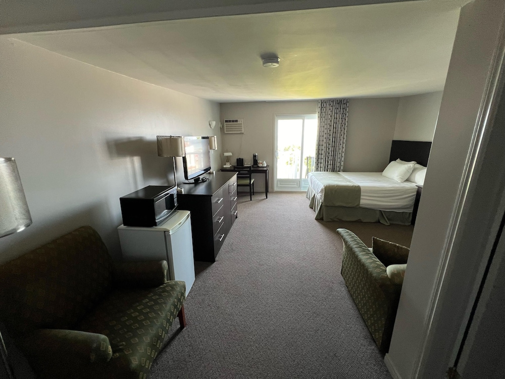 Standard Room, 1 Queen Bed with Sofa bed, Sea View