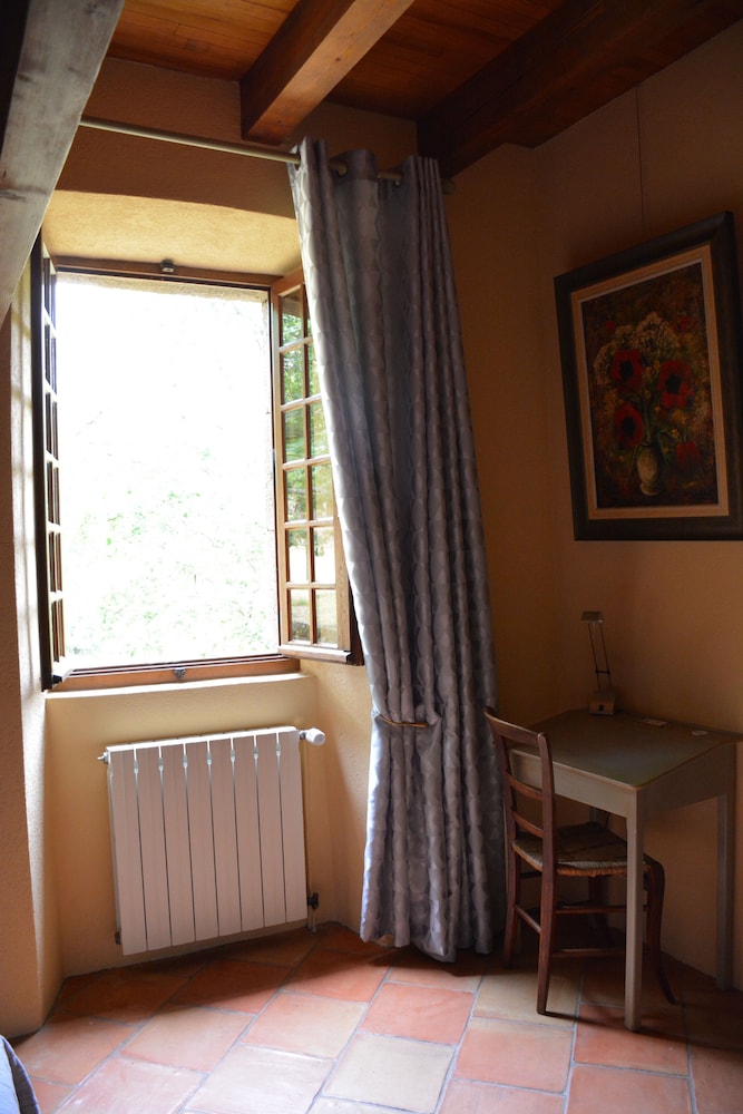 Double Room (Iris) photo 3