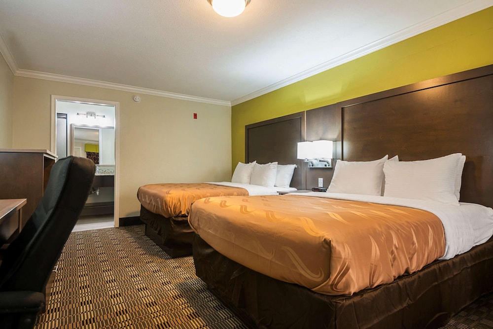 Standard Room, 2 Queen Beds, Non Smoking photo 1