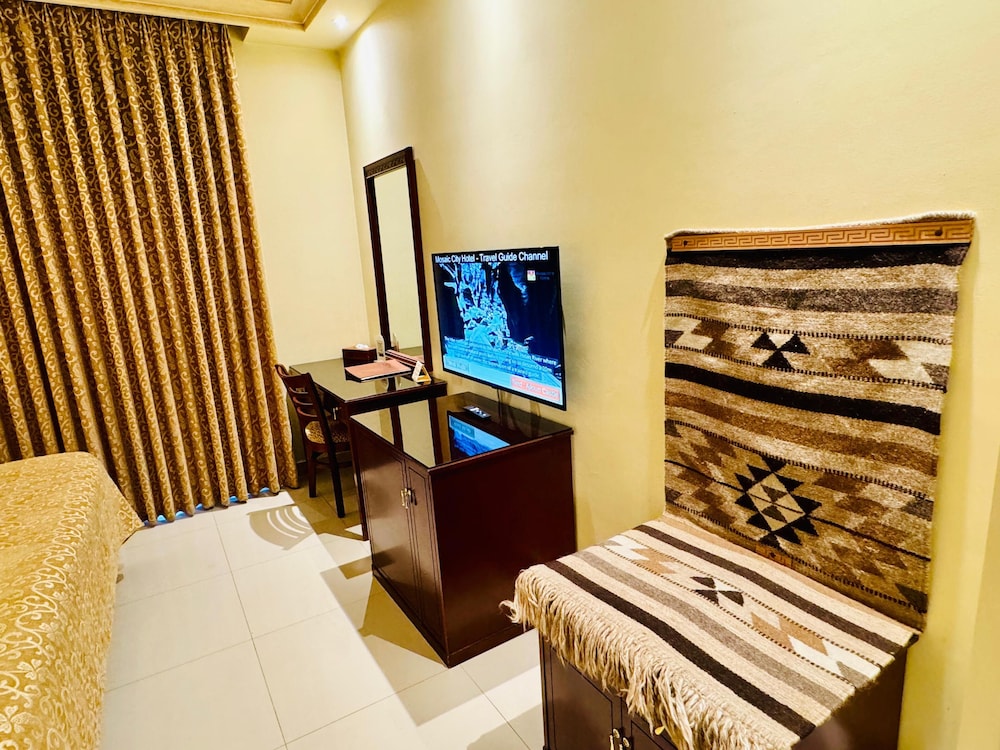 Deluxe Double Room - Photo 4