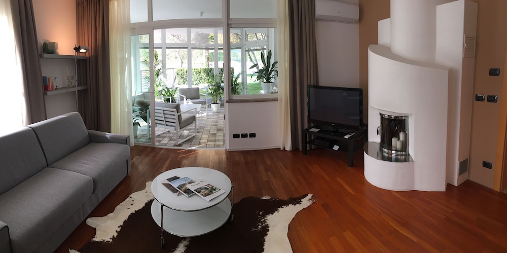 Exclusive Apartment photo 3