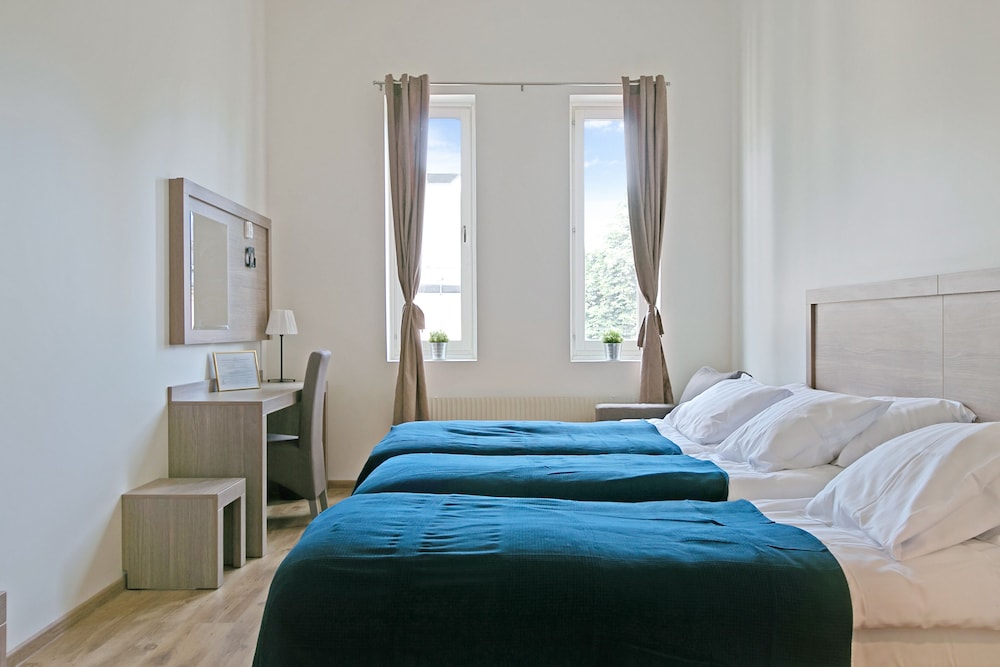 Quadruple Room, Multiple Beds, Kitchenette photo 2