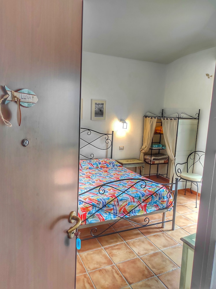 Comfort Room photo 2