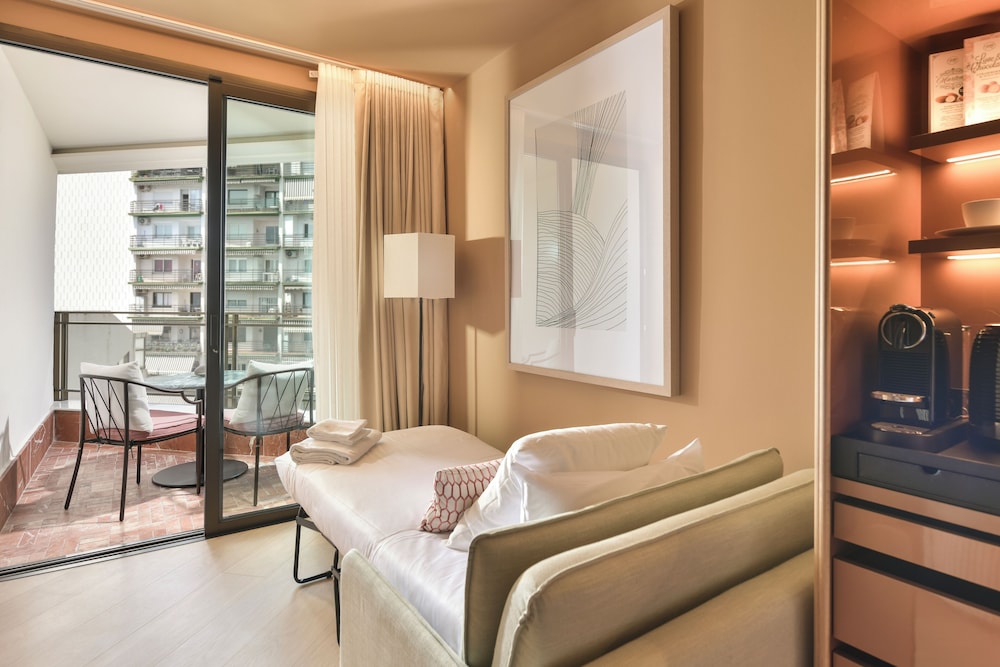 Classic Double Room (Terrace, 2 Adults + 1 Child)