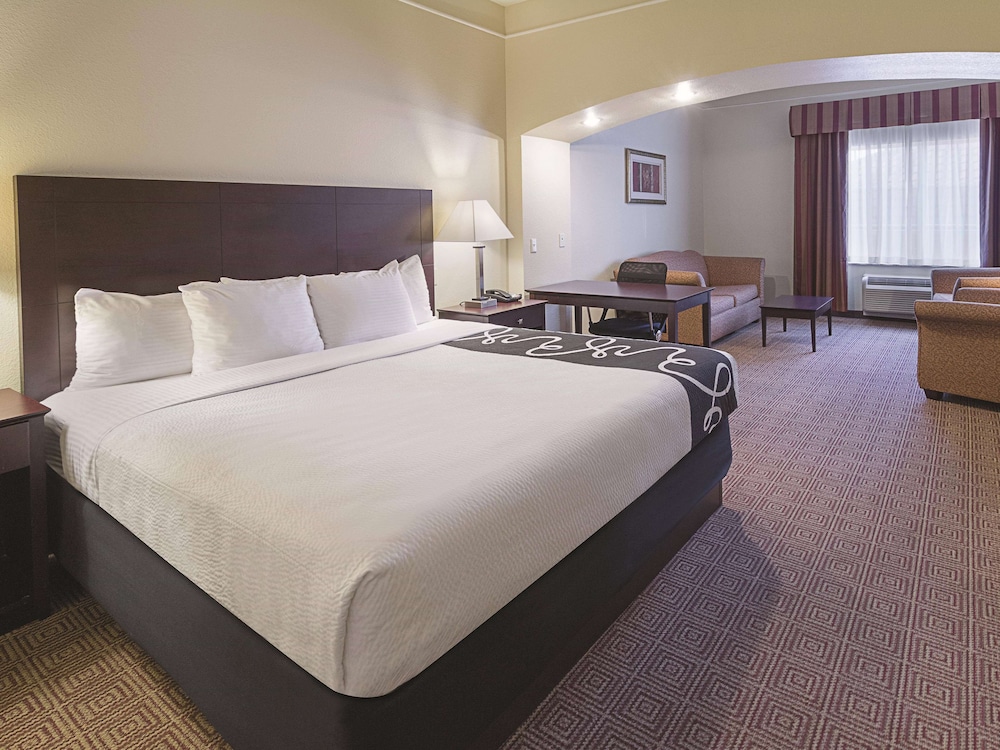 Studio Suite, 1 King Bed, Non Smoking photo 1