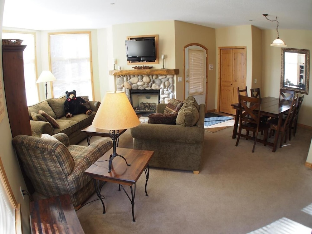 Condo, 3 Bedrooms photo 1