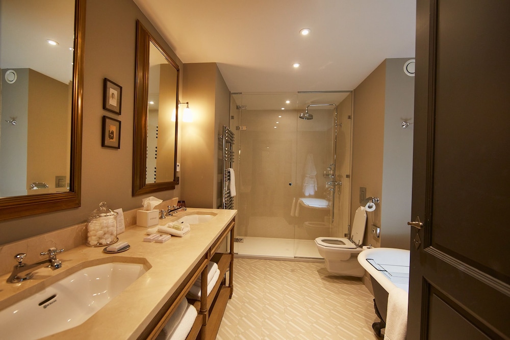 Prestige Duplex Room with Park View photo 3