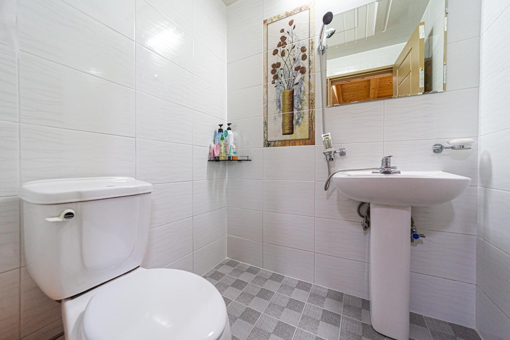 Basic Room, 1 Bedroom (Rosemary) - Photo 7