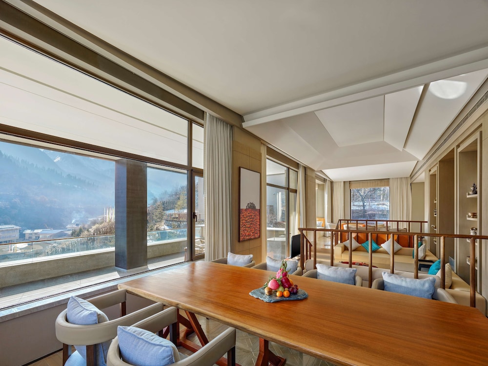 Villa, 3 Bedrooms (Jiuzhai) - Photo 1