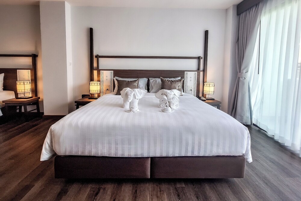Elite Triple Room - Photo 13