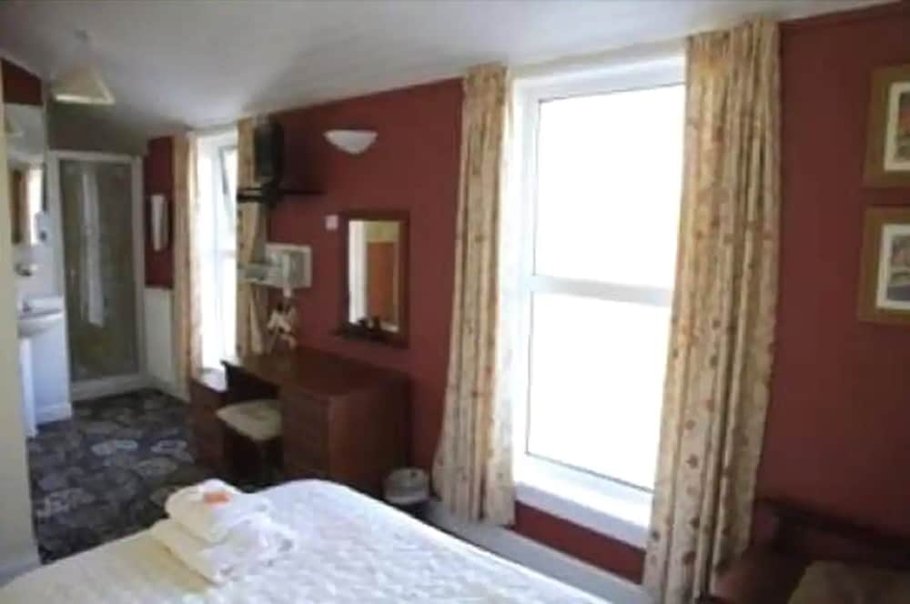 Twin Room (Room 3) photo 2