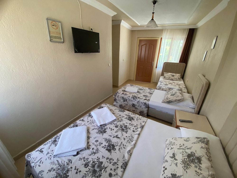 Quadruple Room photo 2