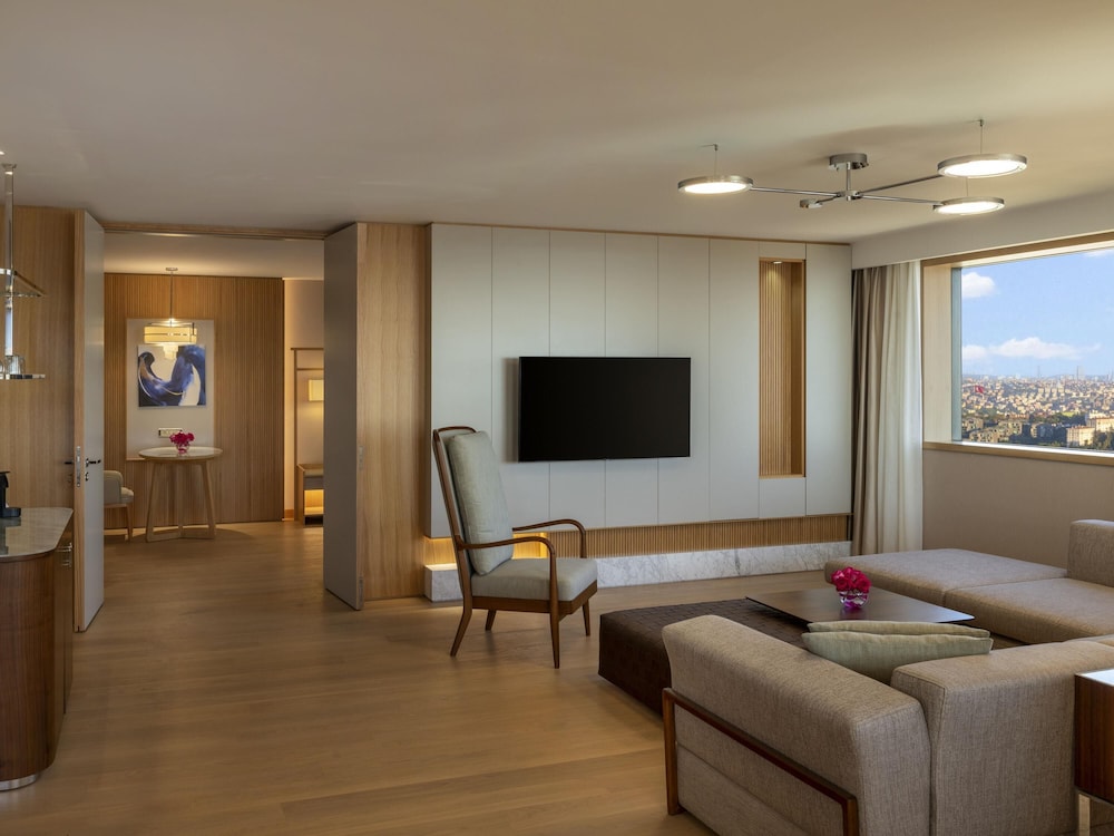 Royal Suite, Multiple Beds (Bosphorus)