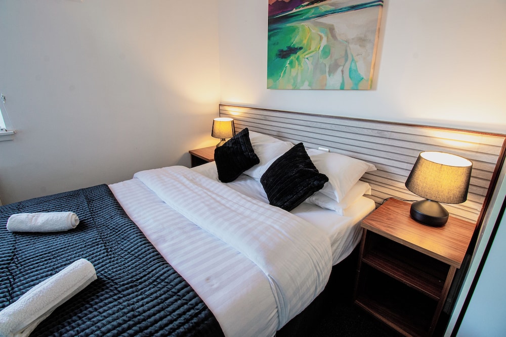Basic Double Room