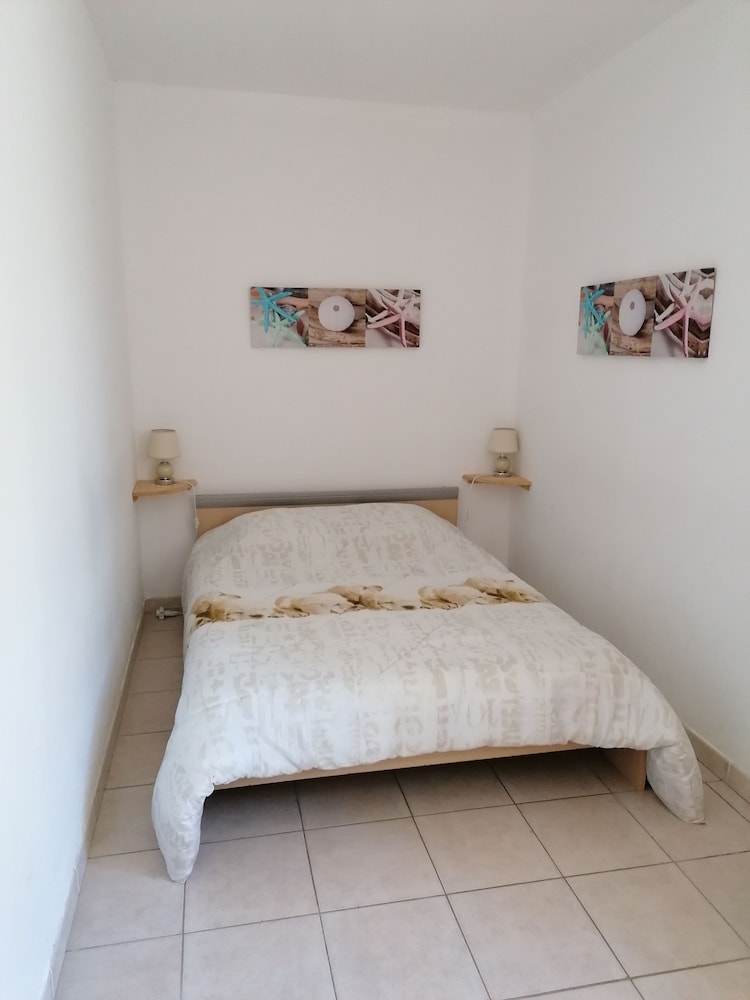 Design Mobile Home, 2 Bedrooms, River View photo 1