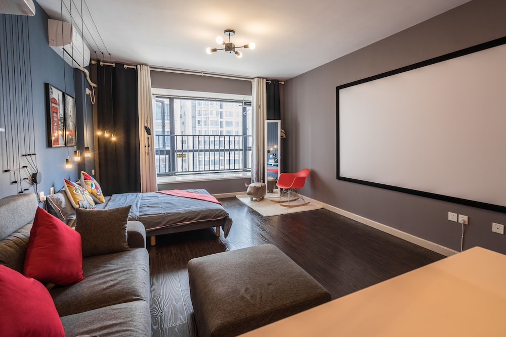 Double Room (With 120-Inch Video Screen) photo 1