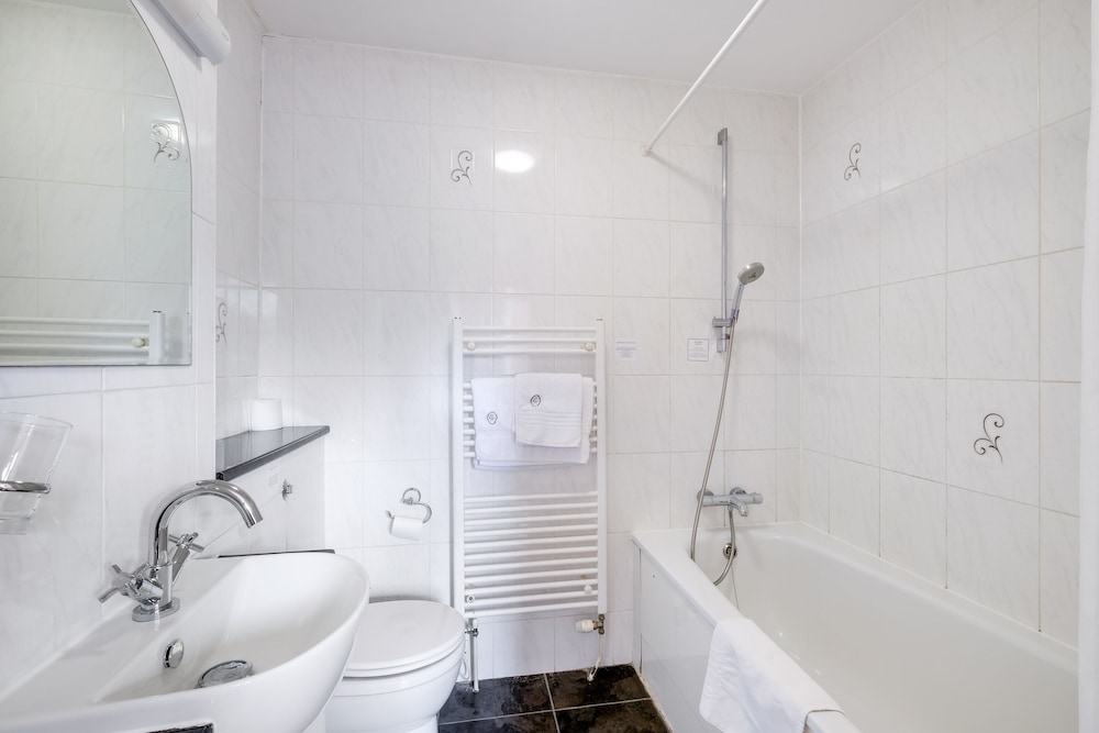 Superior Double Room, Non Smoking, Private Bathroom photo 3