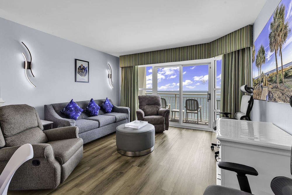 Signature Condo, 2 Bedrooms, Balcony, Ocean View photo 1