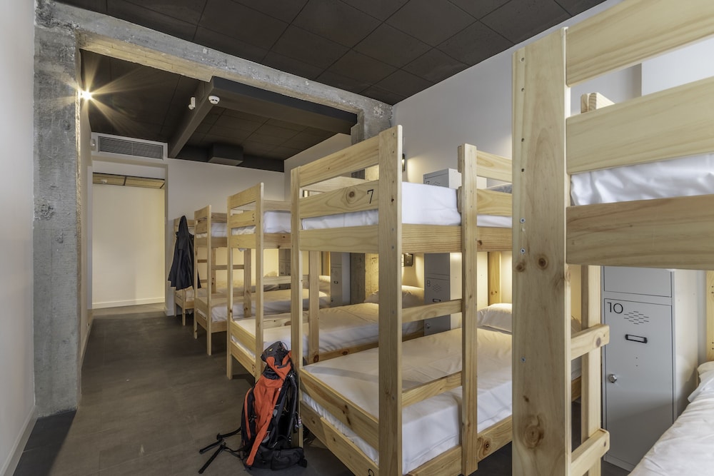 Room, Mixed Dorm, Private Bathroom (10 people)