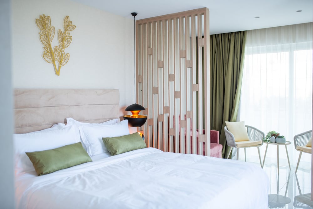 Superior Room, Sea View - Photo 3