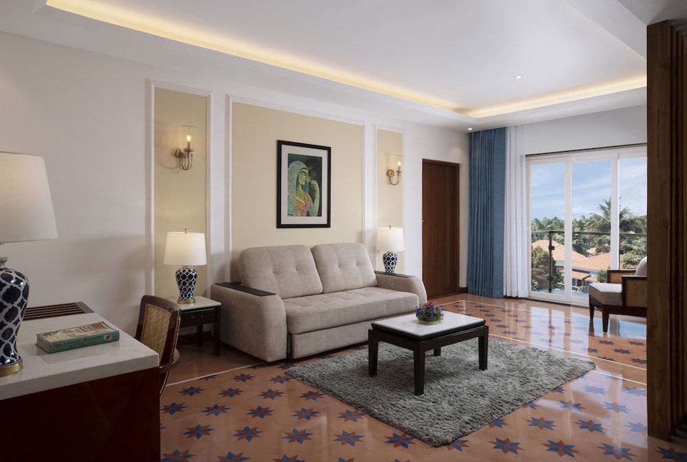 Executive Suite with Balcony and Partial Garden View