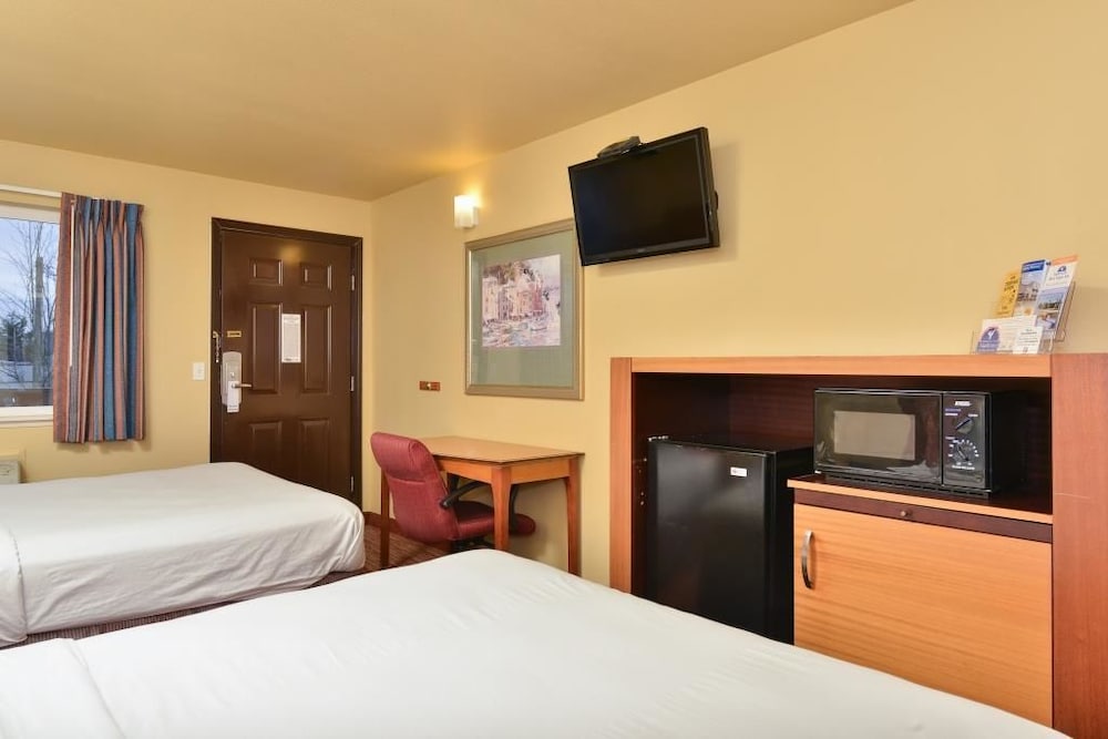 Room, 2 Queen Beds, Non Smoking - Photo 3