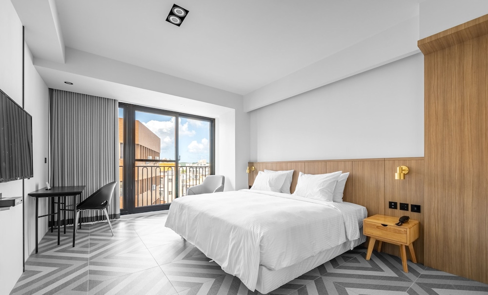 Deluxe Double Room - Photo 1