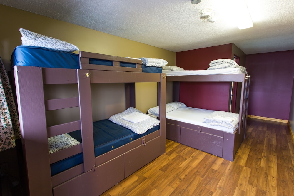 Friends and Family Value Room