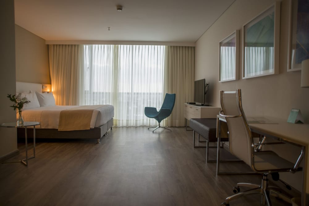Junior Suite, 1 King Bed