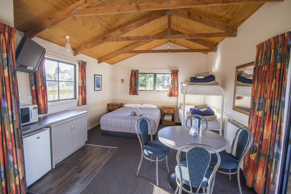 Family Cabin - Large (Studio) - Photo 3