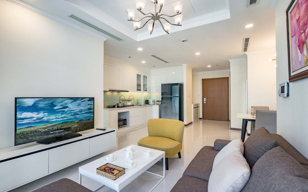 Deluxe Apartment, 1 Bedroom, Balcony, City View photo 3