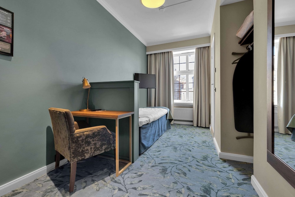 Single Room (Compact)