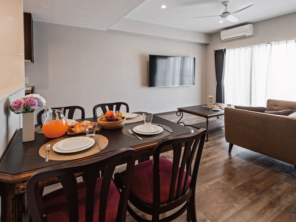 [Upper Floor] Royal Suite Condo, Non Smoking photo 1
