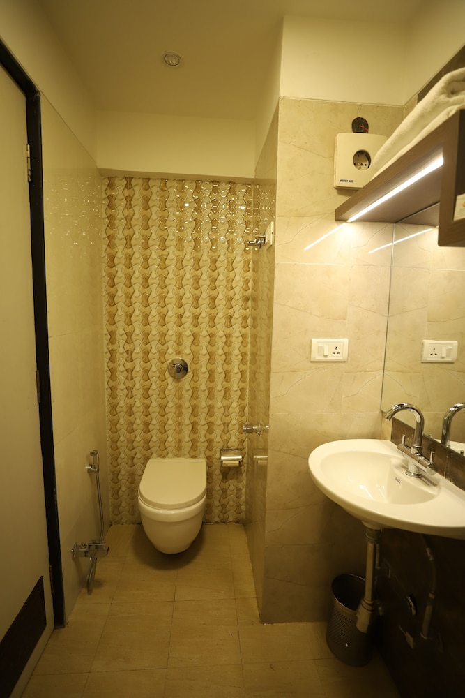 Diamond Room photo 2