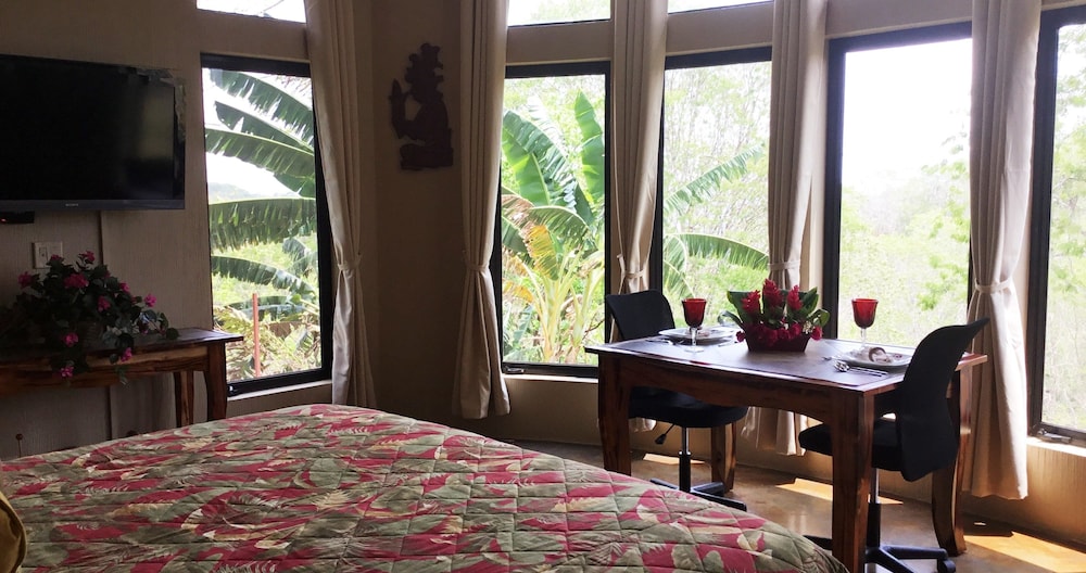 Deluxe Villa, Kitchen, Mountain View (#5 Ground Floor)