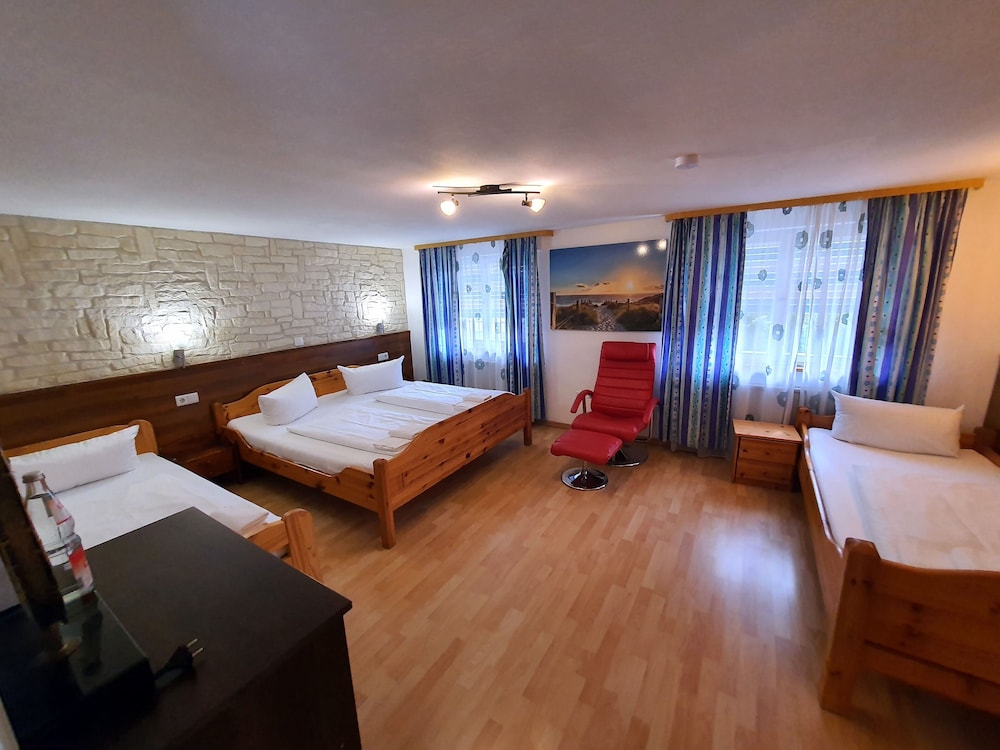 Quadruple Room photo 3