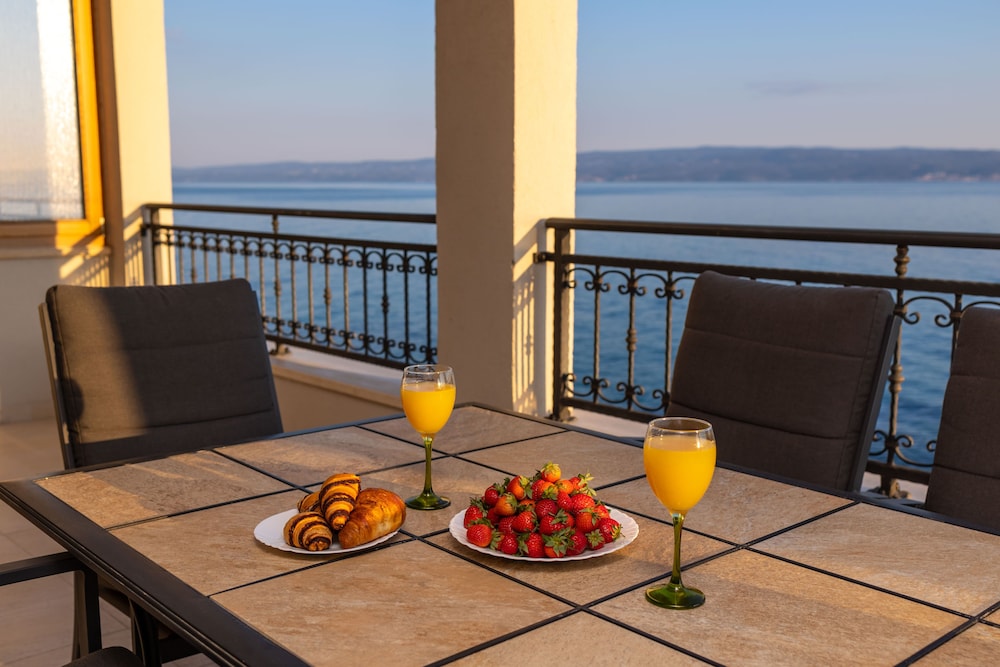 Family Apartment, Sea View photo 2