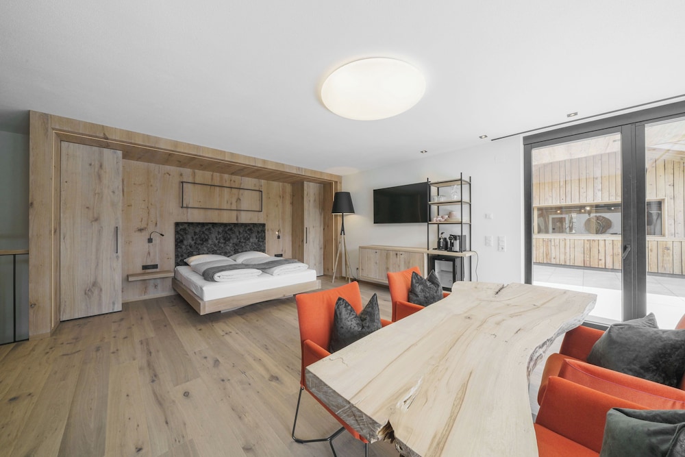 Premium Suite