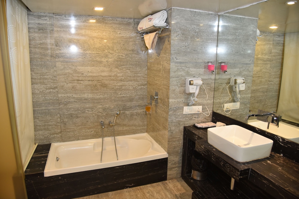 Executive Suite photo 2