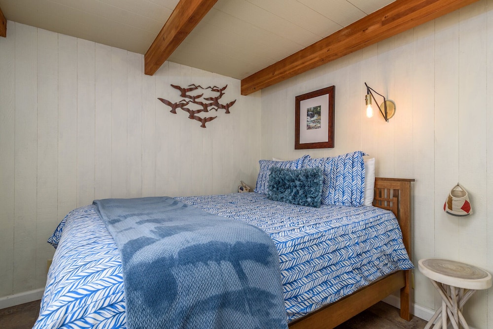 House, 2 Queen Beds, Kitchen photo 2