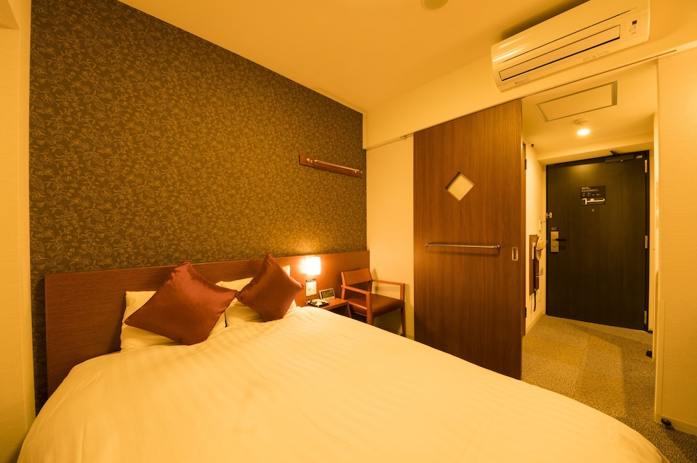 Single Room, W/4 Nights Non Smoking(No Cleaning) (15sqm)