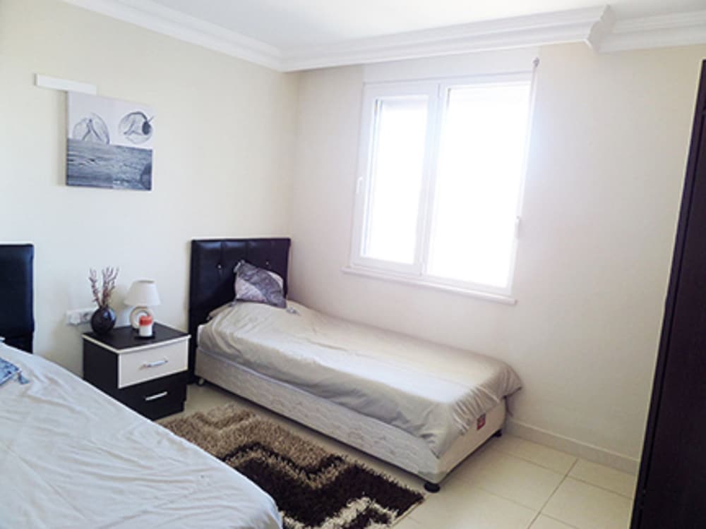 Apartment, 2 Bedrooms, Smoking, Balcony